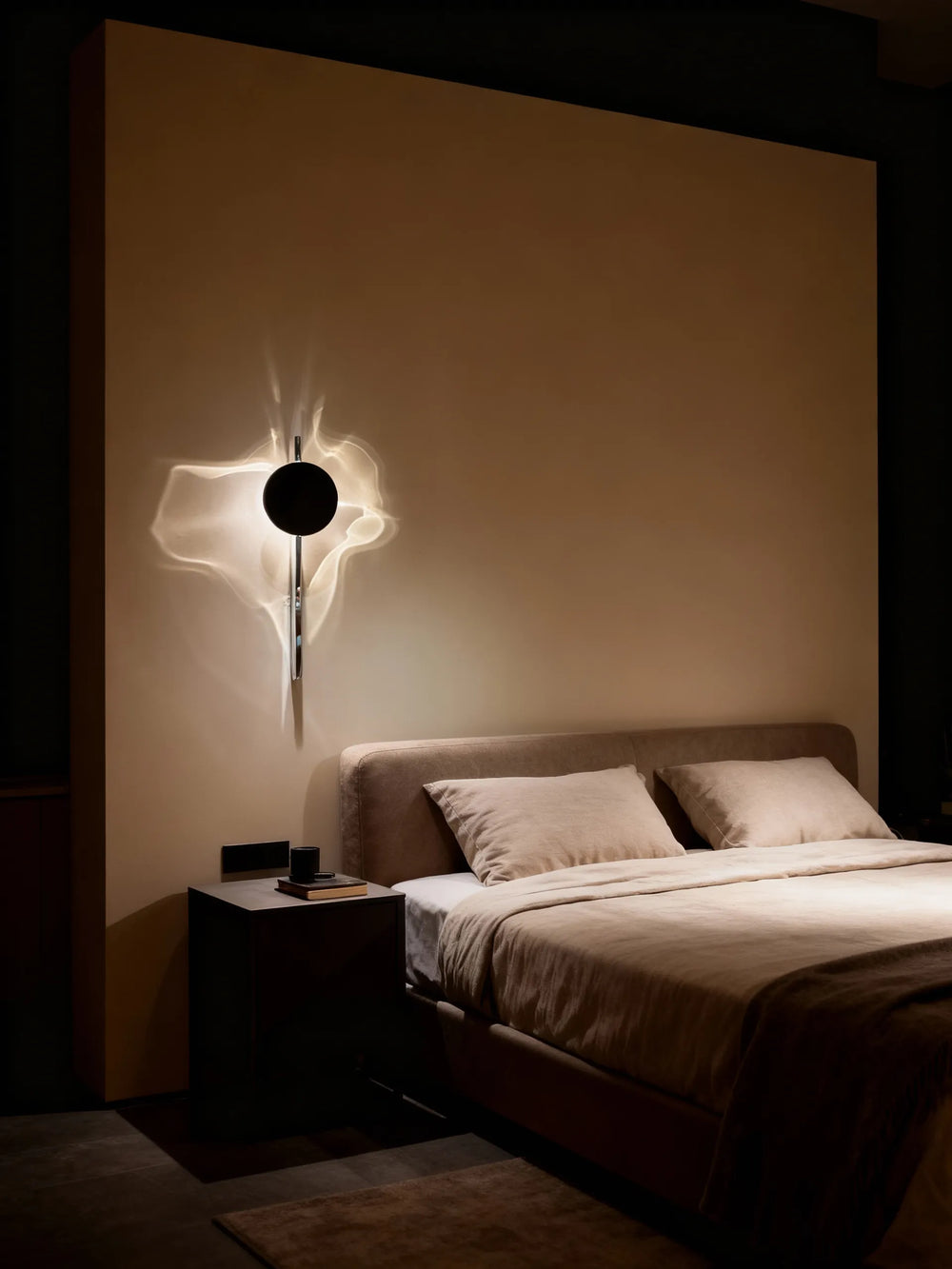 Designer Wall Lamp with Halo Glow Effect - Home Serenity