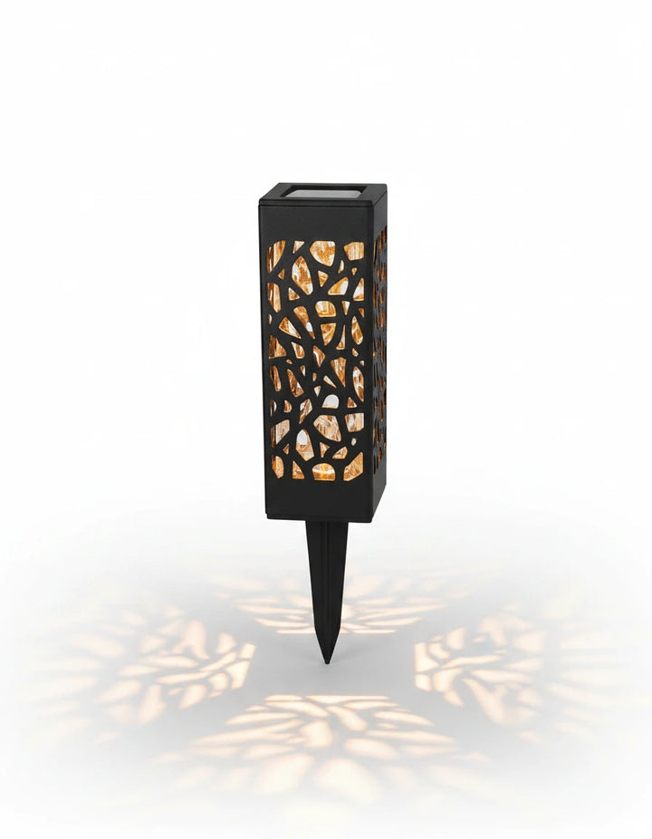 The Willow Solar Garden Lantern