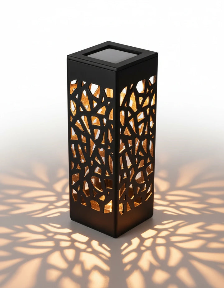The Willow Solar Garden Lantern
