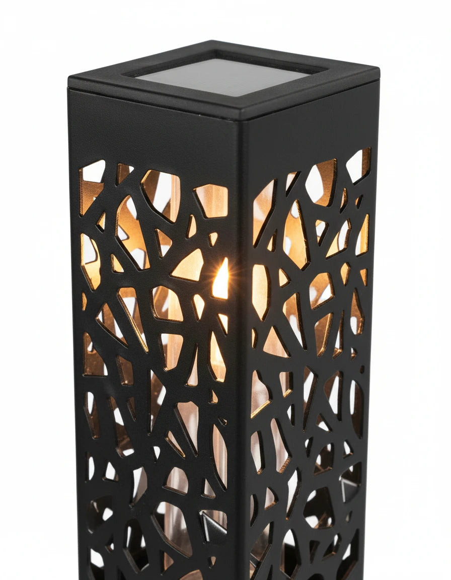 The Willow Solar Garden Lantern