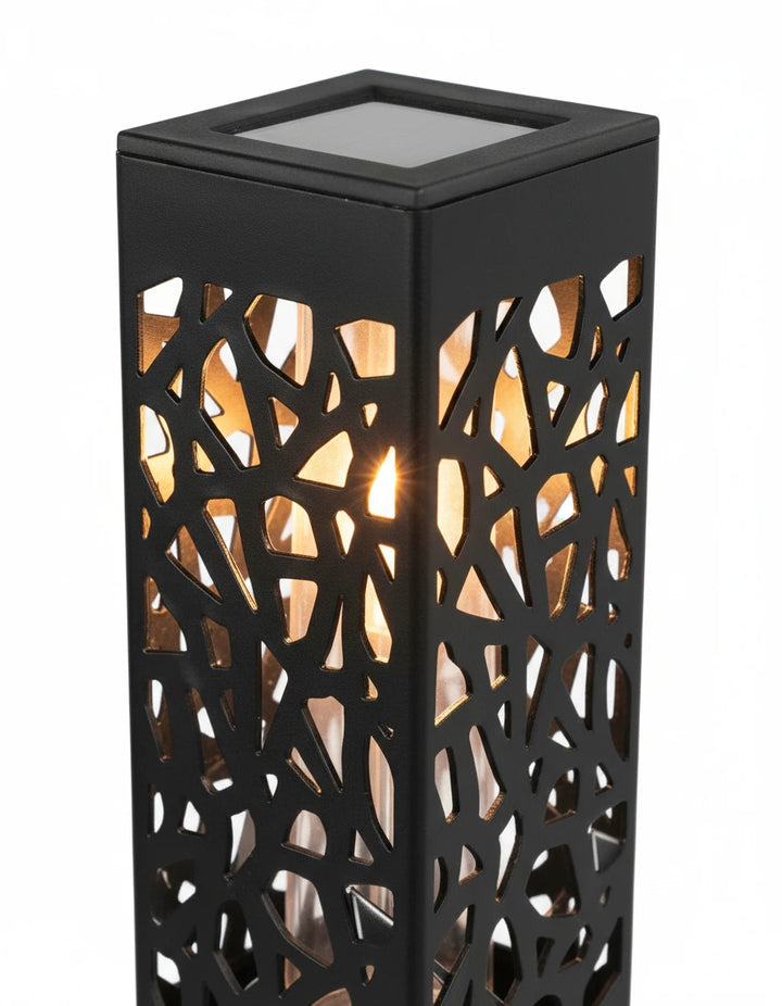 The Willow Solar Garden Lantern