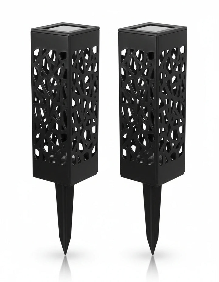 The Willow Solar Garden Lantern